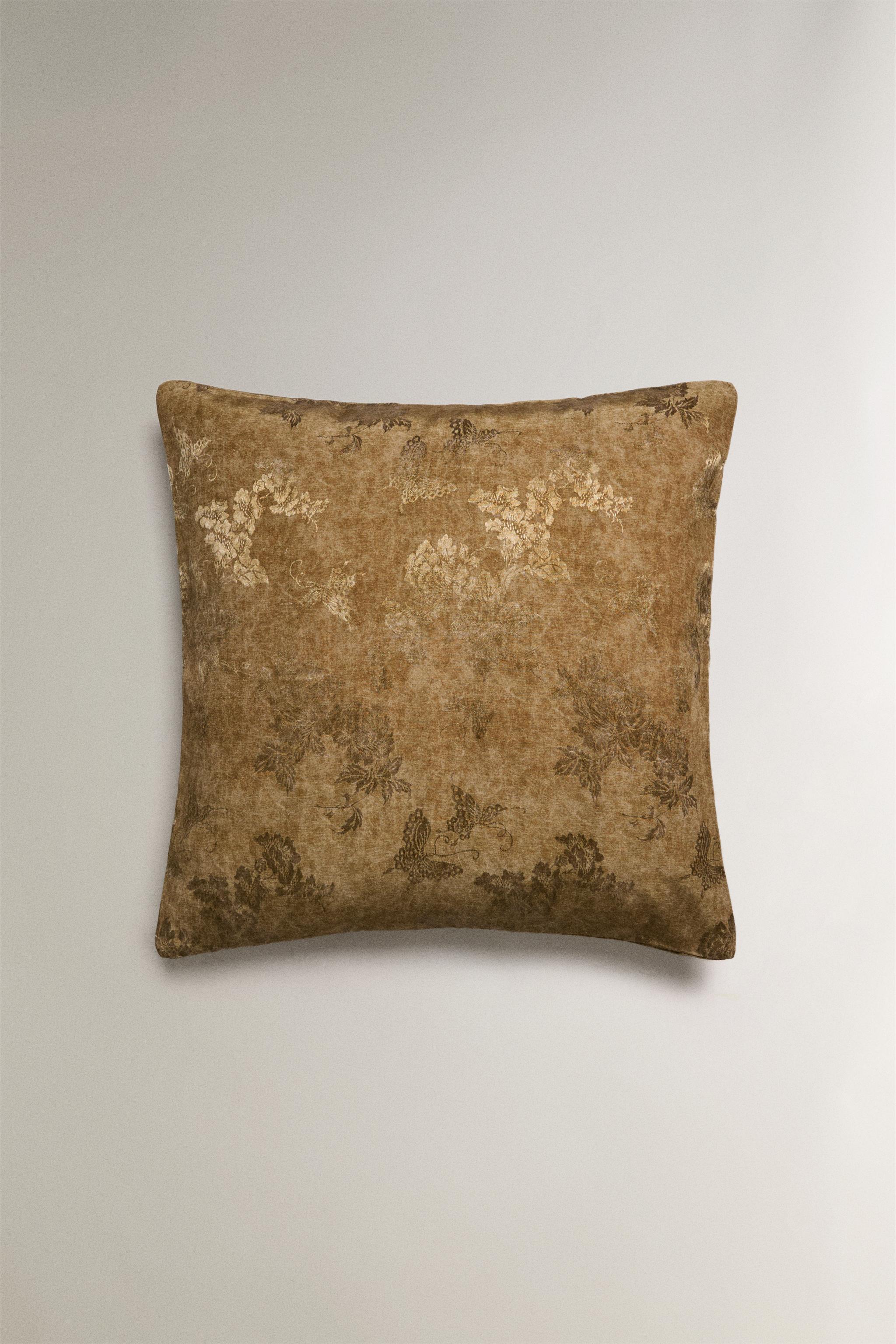 GOLD JACQUARD THROW PILLOW COVER | MARISA BERENSON